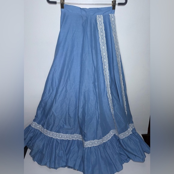Vintage Irving Nader Montreal Blue Lace Trim Maxi Skirt with matching Halter. - Picture 3 of 6